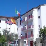 Отель Luigiane 2*