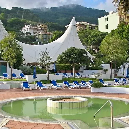 Szálloda Luigiane 2*