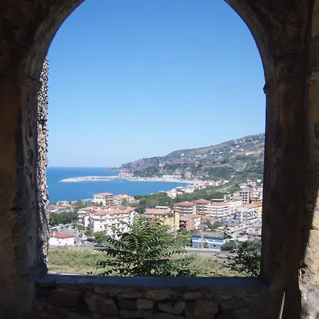 Szálloda Luigiane 2*